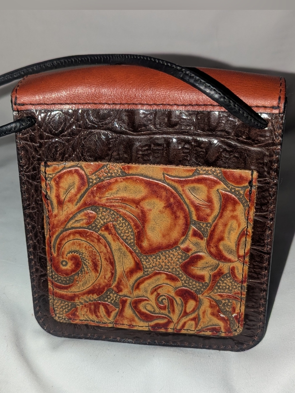 Vintage 90 Robbie Handcrafted Sculptural Leather 3D Embossed Mask Bag. - Picture 2 of 8
